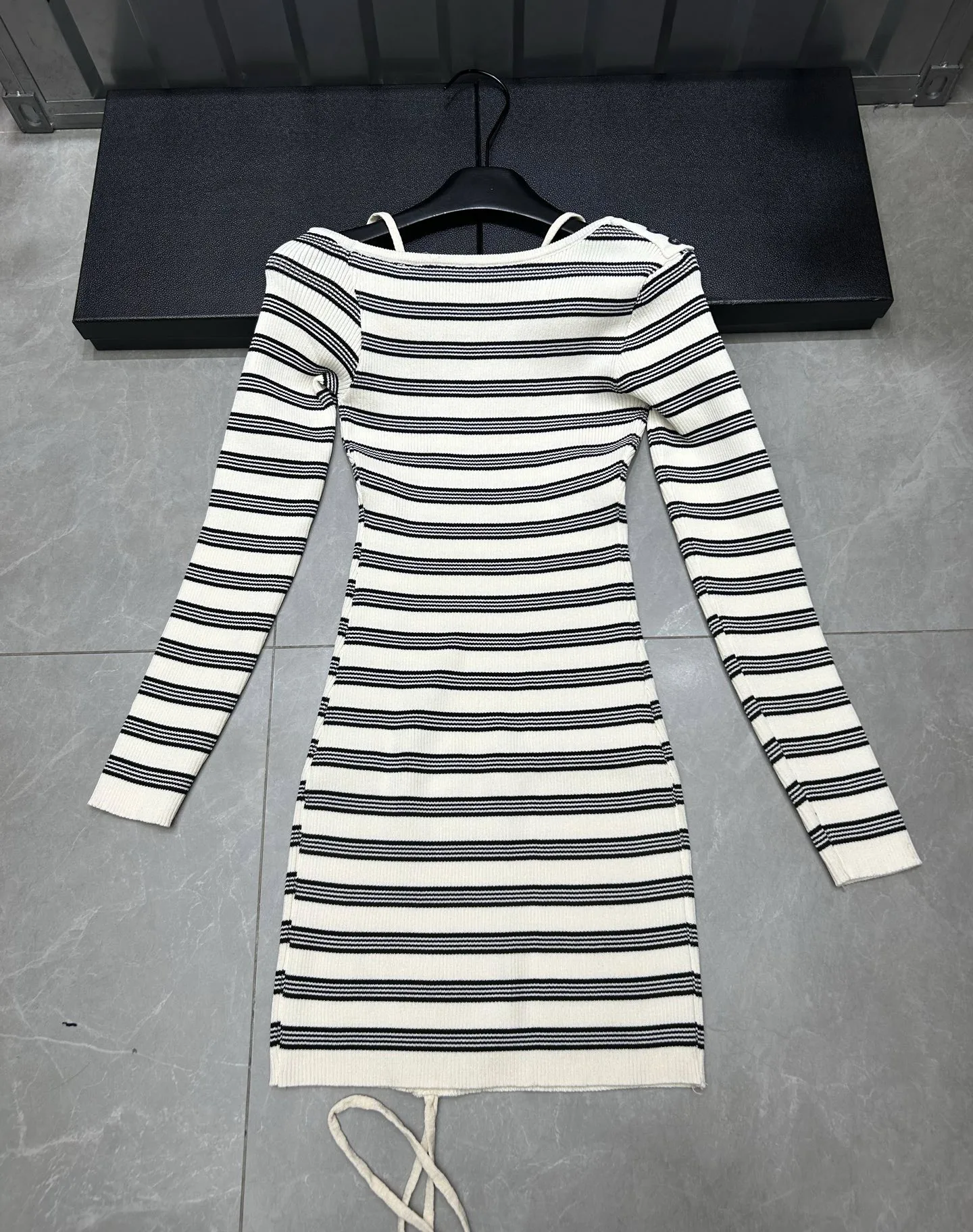 Vestido suéter de punto para mujer, falda ceñida a rayas de otoño, Mini longitud, cintura elástica, vestido elegante de manga larga F03