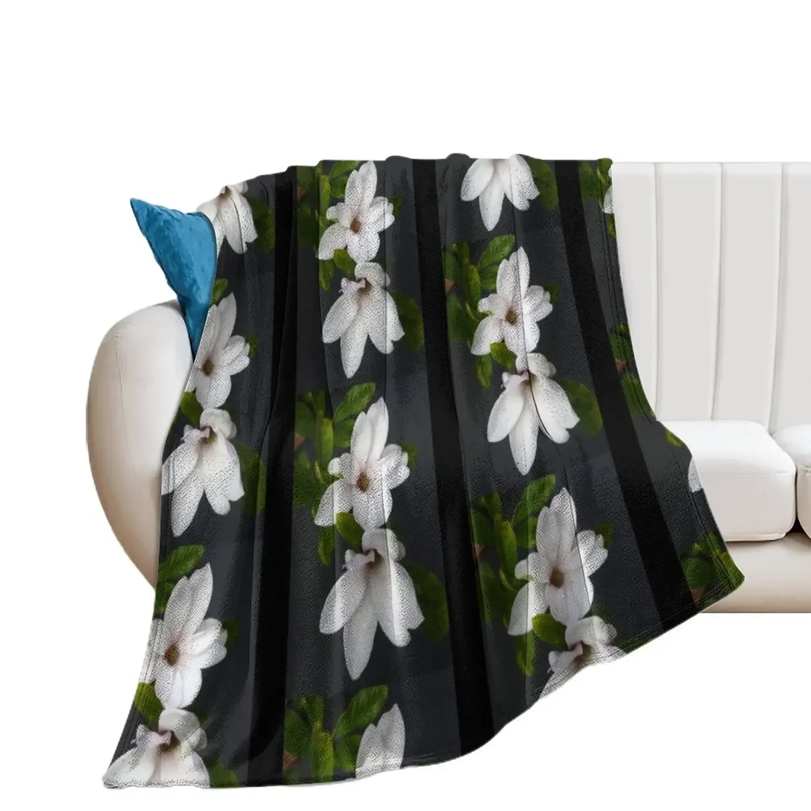 Magnolia liliiflora Throw Blanket Decoratives Multi-Purpose Tourist Shaggy Blankets