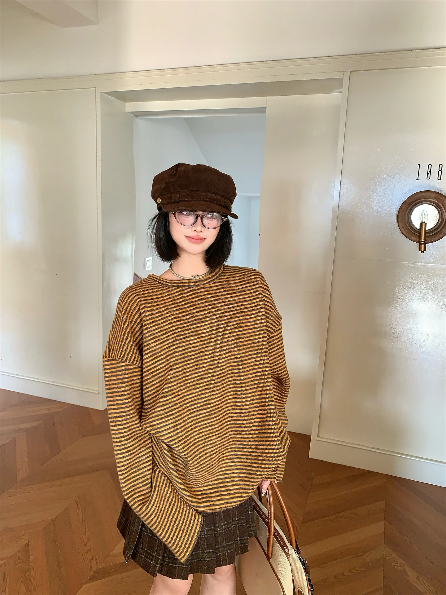 

Loose Knitted Long Sve round Ne T-irt Women's Winter Base Layer irt Iced Americano Sle plus Size Slimming Effect