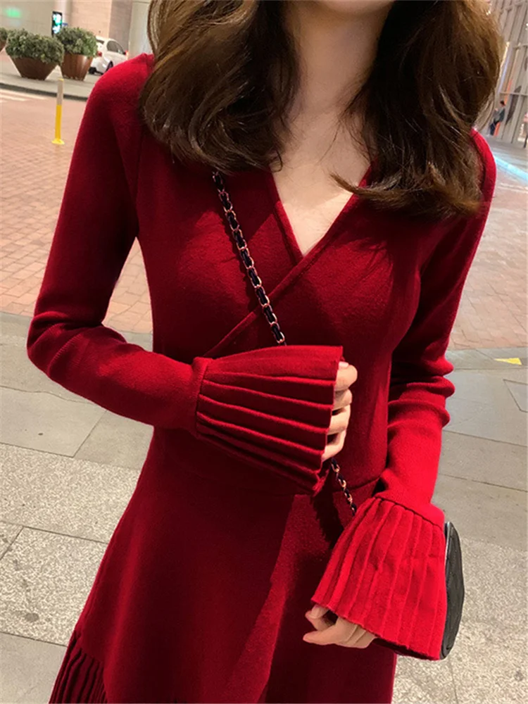 

Красная женская корейская юбка-трапеция с высокой талией, V-образным вырезом, из трикотажной ткани, с длинными рукавами, для помолвки и торжественных мероприятий.