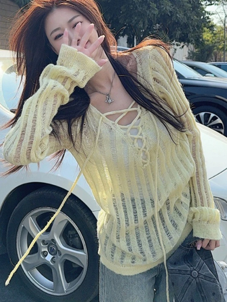 

Korean Fashion Style V Neck Lace Long Sleeve T-shirt Oversized Slimming Knit T-shirts 2025 Y2K Clothes Versatile Basic Top