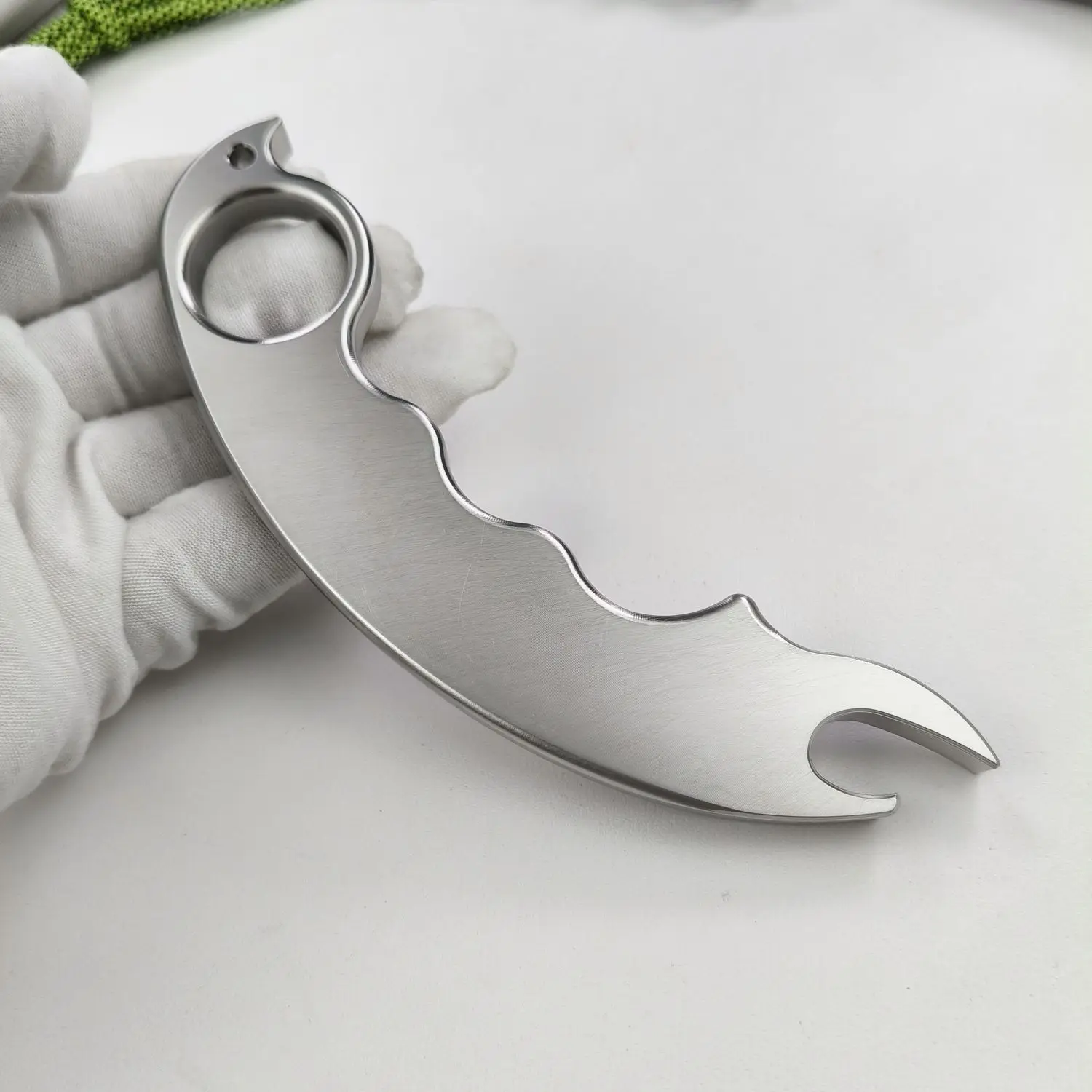 Outdoor EDC Portable Multifunctional Stainless Steel Pry Bar Claw Type Bottle Opener defense Tool