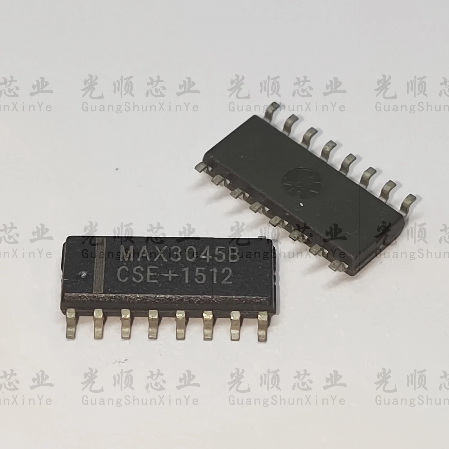 

5pcs MAX3045BCSE MAX3045 SOP16