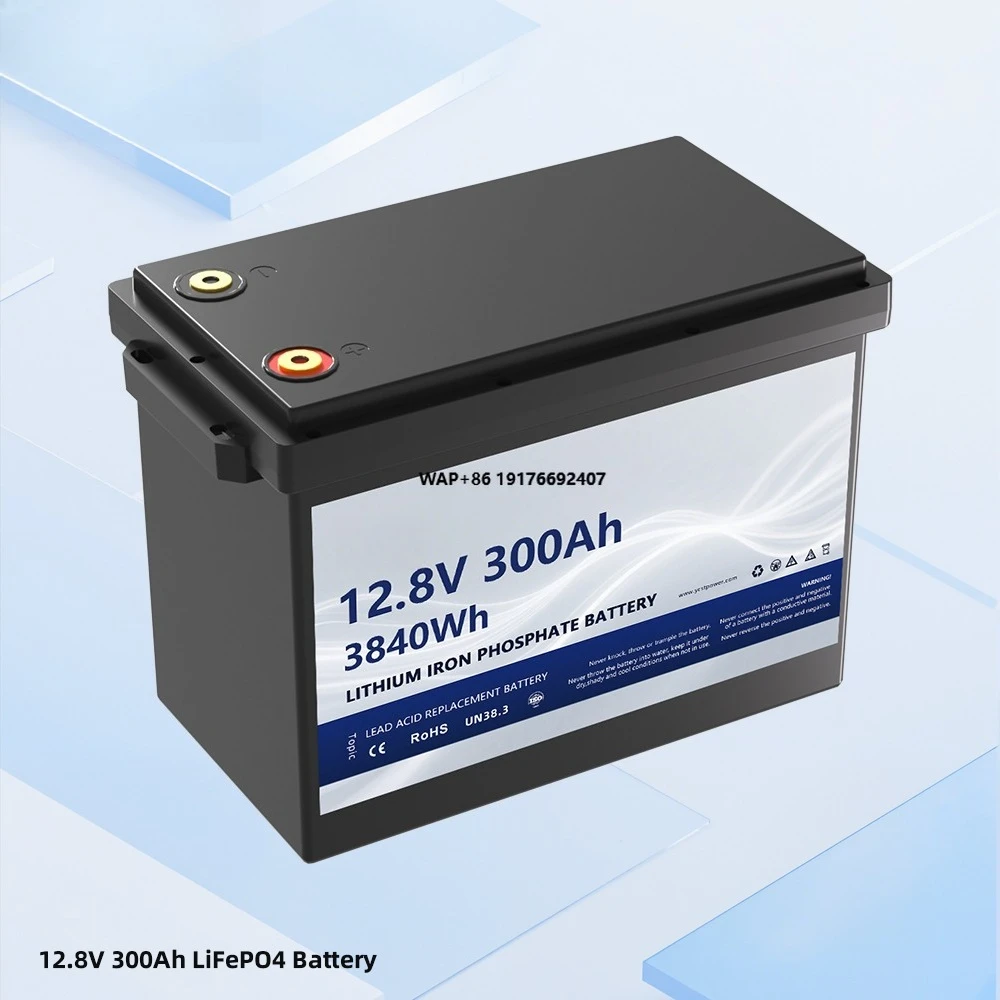 حزمة بطارية LiFePO4 RV كبيرة 12 فولت 300 أمبير في الساعة 3.8 كيلووات في الساعة و 6000+ دورات للمعيشة بالطاقة الشمسية والمعيشة خارج الشبكة في المعسكر والمركبات الترفيهية
