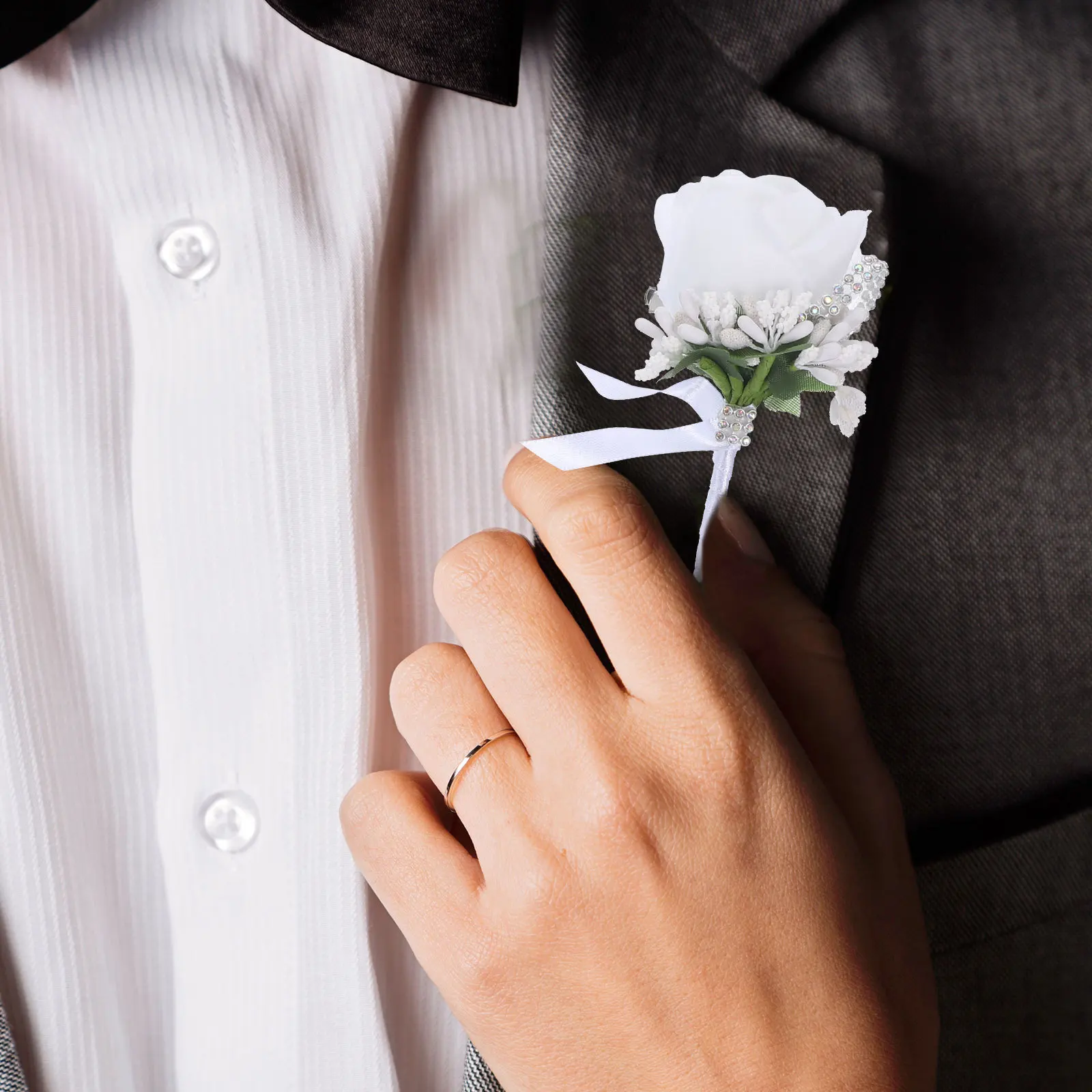 6Pcs Wedding Corsage Set Rhinestone Decorated Boutonniere Artificial Flower Chest Pin for Bridal Party Banquet Decoration