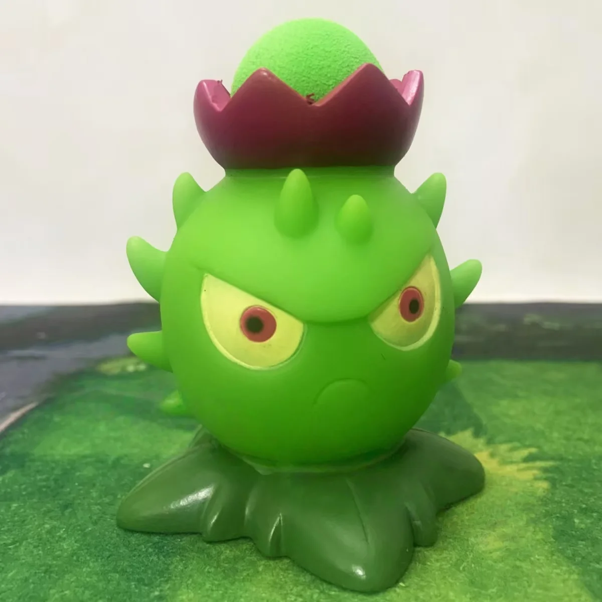 

Gids distel planten nieuwe planten vs zombies dit is een zachte rubber speelgoed zombie spel scene,