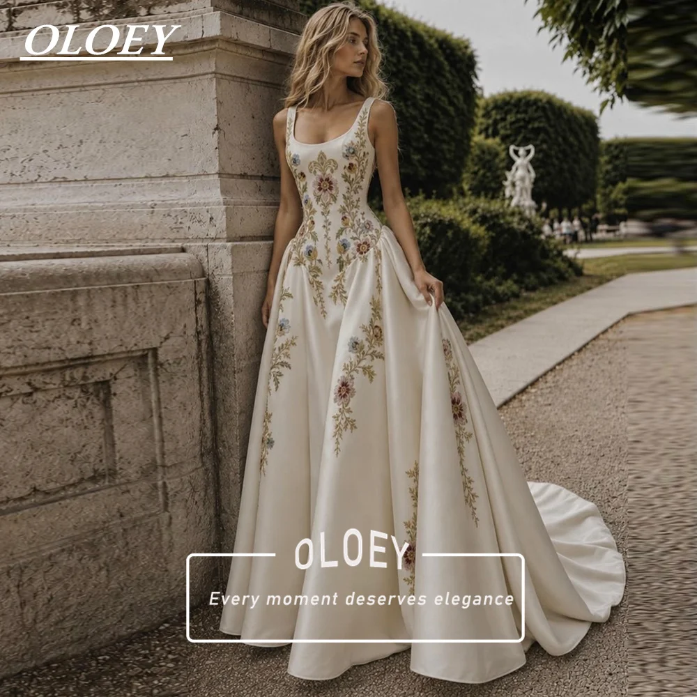 OLOEY Luxury Embroidery Flowers Wedding Dress Square Neck Soft Satin A Line Bridal Gown Sweep Tail Lace-Up Customized