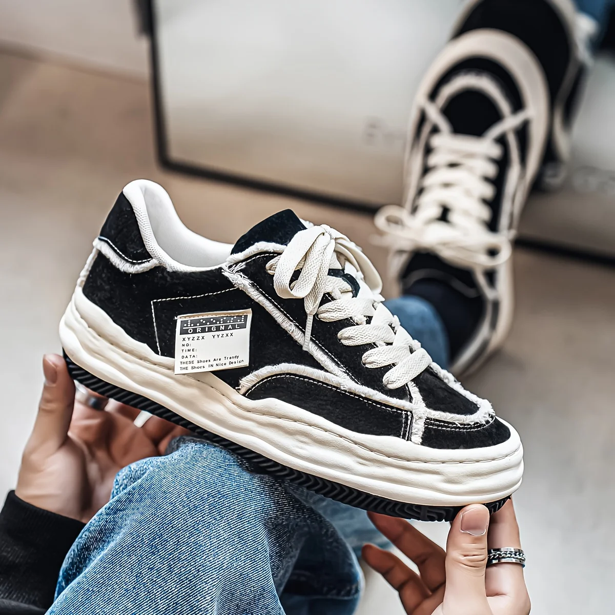 

DAWSRi Men’s Casual Sneakers Fashion Low Top Lace Up Comfortable Walking Shoes for Everyday Wear