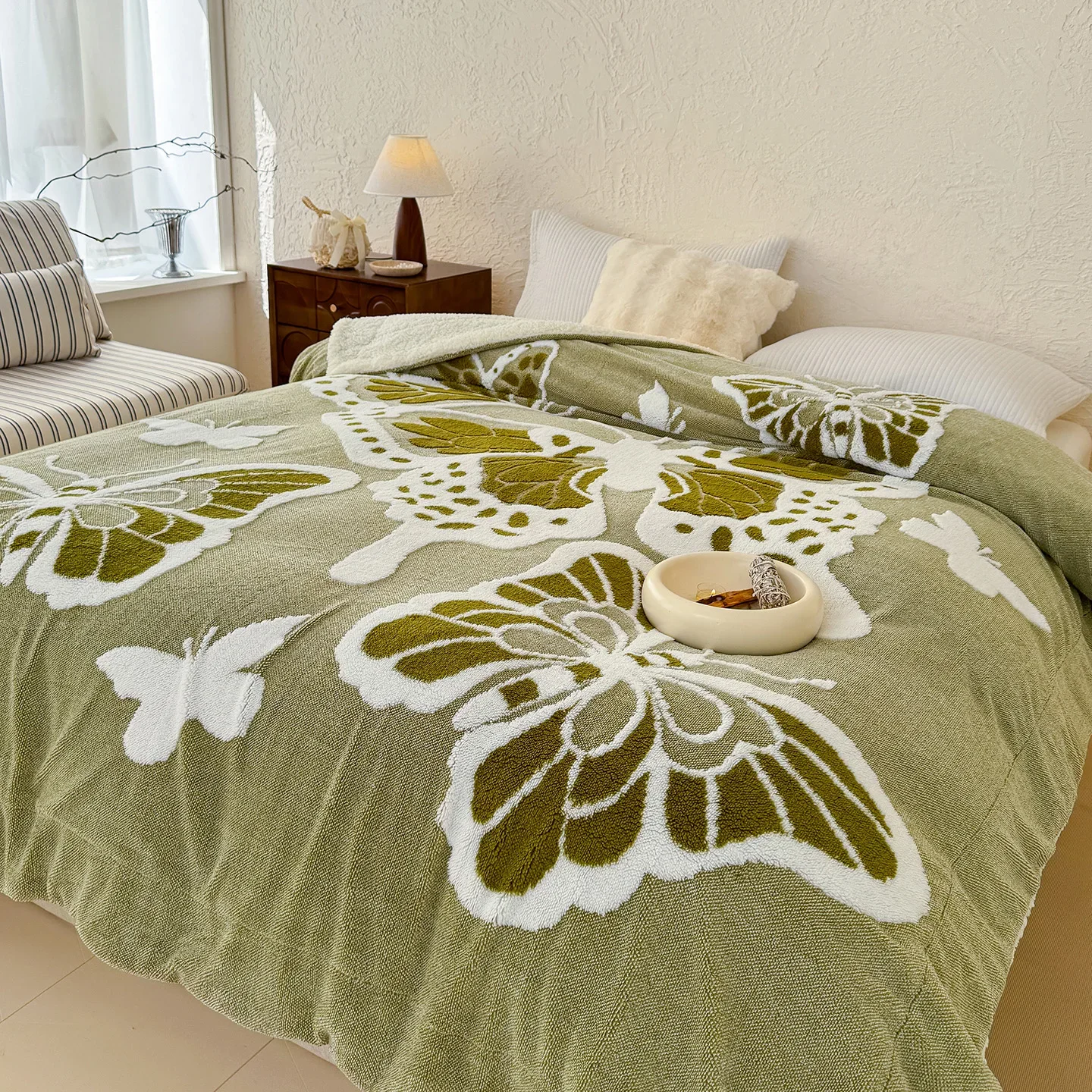 New 5D Butterfly Jacquard Taffeta Fleece Blanket Autumn Winter Warm Queen Size Double Bed Blanket Soft Plush Bedspread 200x230cm