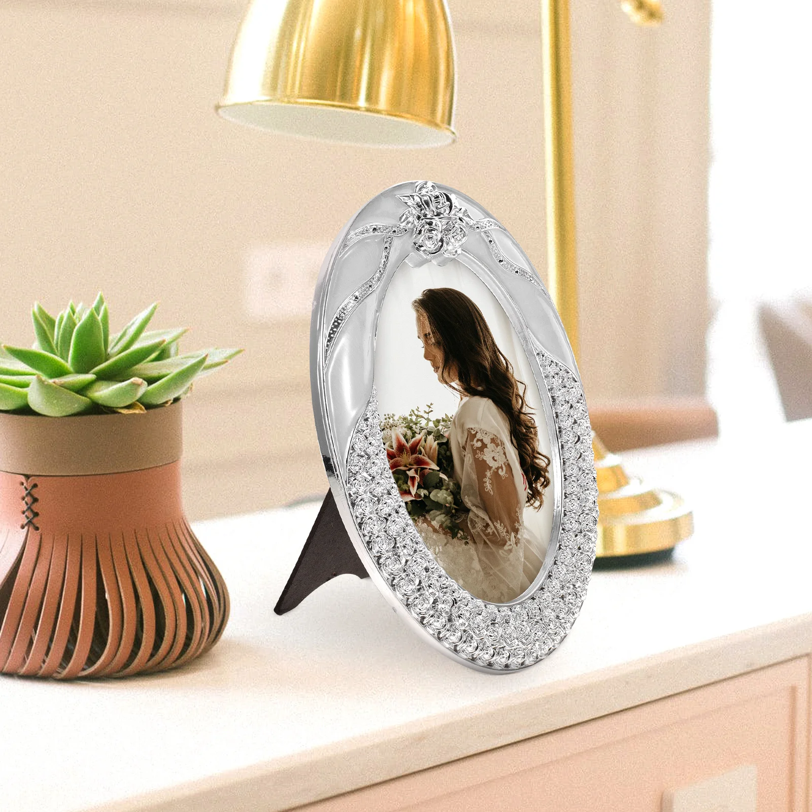 

Family Photo Frames Old Fashioned Floral Wedding Picture Oval Elderly Holder Circular Decorative