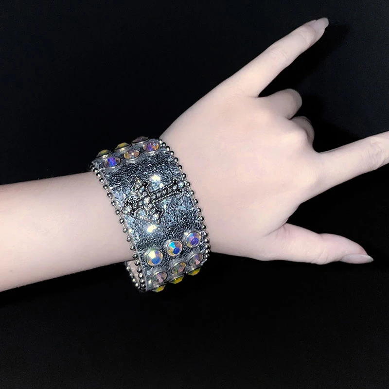 القوطية مجوهرات جلدية الأحمر كريستال الصليب سوار المرأة ريترو الجرونج الجمجمة سوار إكسسوارات الكورية الشرير السحر