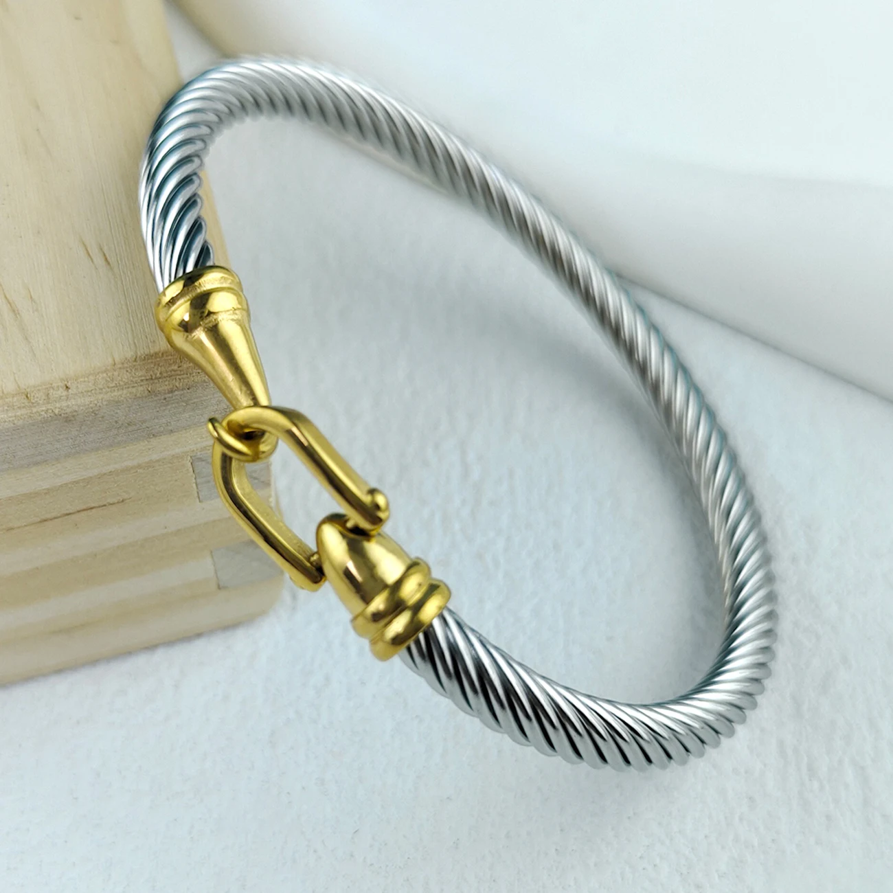 

Cable Bracelet Fashion Exquisite Stainless Steel Twisted Cuff Bracelet With Hook Clasp Ladies Bracelet Jewelry