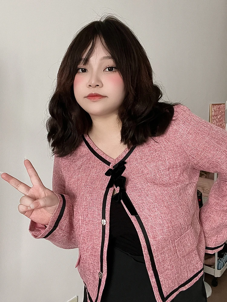 

Одежда больших размеров: Модная и элегантная верхняя одежда для полных девушек, осенняя коллекция, мягкие и комфортные ткани, большие размеры.