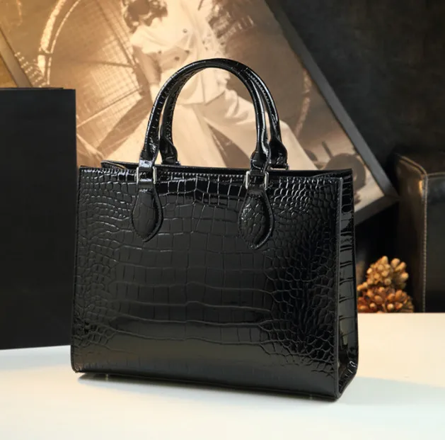 Gray Crocodile Pattern Leather Women Handbags Luxury Fashion Lady Tote Bag Large Capacity Mom Shoulder Messenger Bags