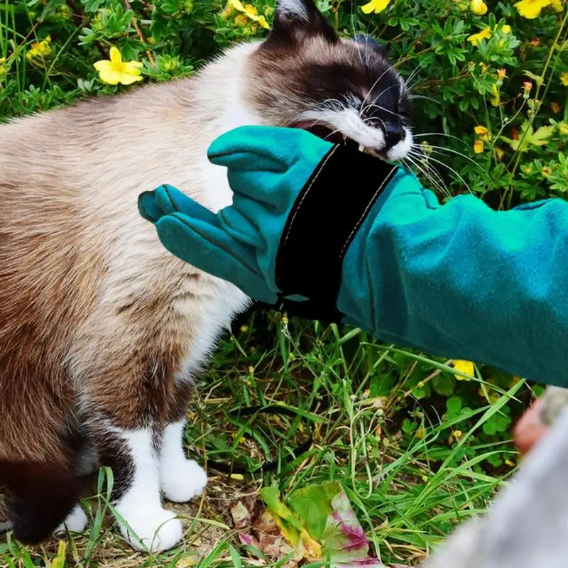 Pet Handling Gloves Anti-Bite And Scratch-Resistant Dog Training Gloves Multi-Functional Cutting-proof And Anti-thorn Pet