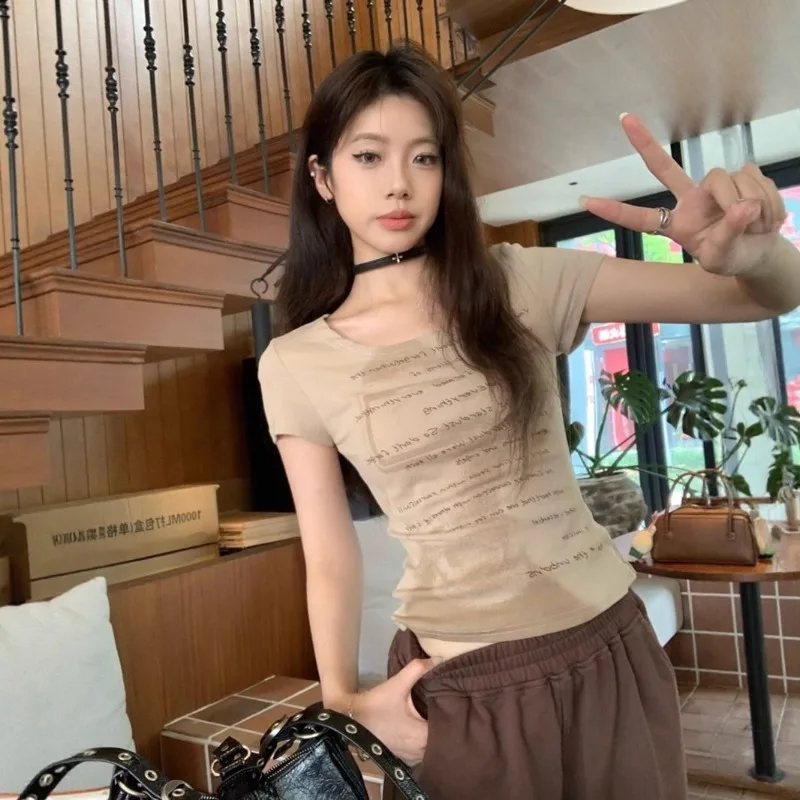 2025 Summer Women Retro Sweet Spicy Skinny Tops Lady Bean Green Casual T-Shirts Girls Letter Portrait Print Short Sleeve Clothes