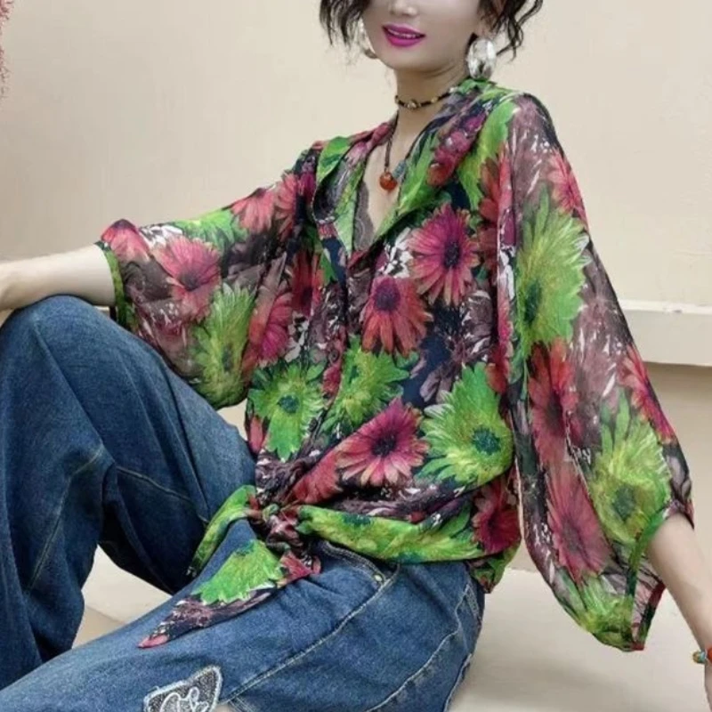 

2024 New Spring and Autumn Streetwear Casual Loose Chiffon Blouses Long Sleeved Hooded Printed Button Bow Women's Shirt Top