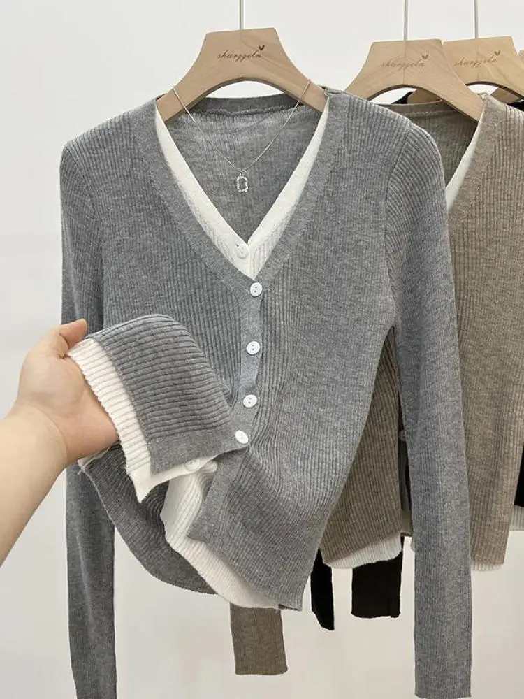 

French Women Autumn Winter 2024 Elegant Single Breasted V-neck Patchwork Knitted Sweater Fashion Solid Cardigan Tops Popular New