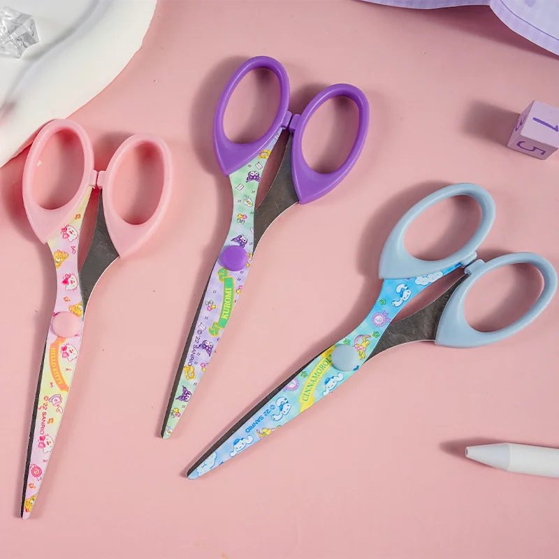 Imagem -03 - Sanrio Kuromi Art Scissors Melodia Cinnamoroll Safety Paper Cutter Faca Utilitária Material Escolar Papelaria Presentes 12 Pcs Lot