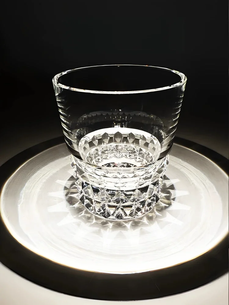 High-End Handmade Lead-Free Crystal Whiskey Glass 250ml Suitable for Parties And Banquets Whiskey Vodka Cup