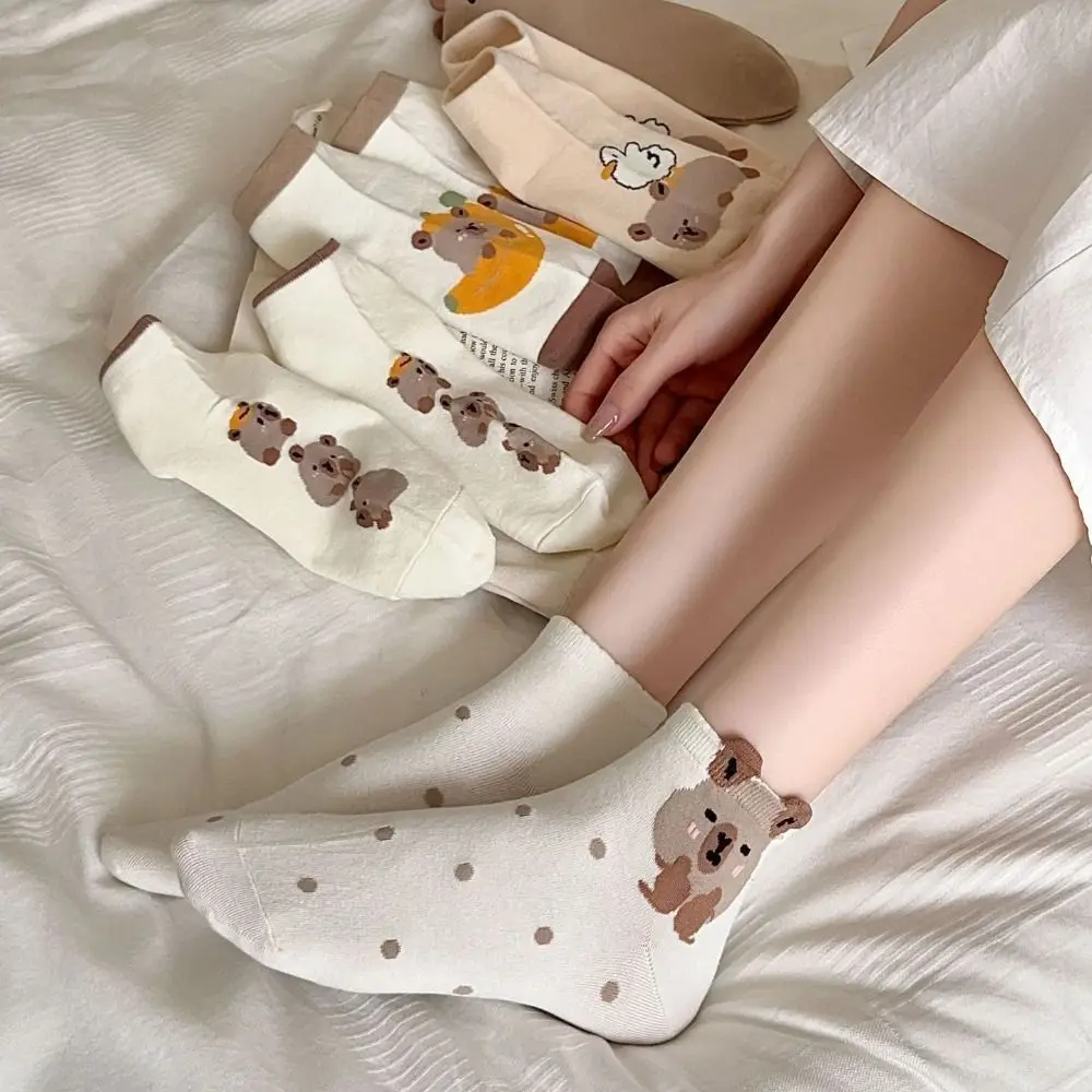 5Pairs Japanese Style Cartoon Capybara Socks Non-Slip Dot Capybara Mid-tube Socks Thin Soft Socks Women Girls