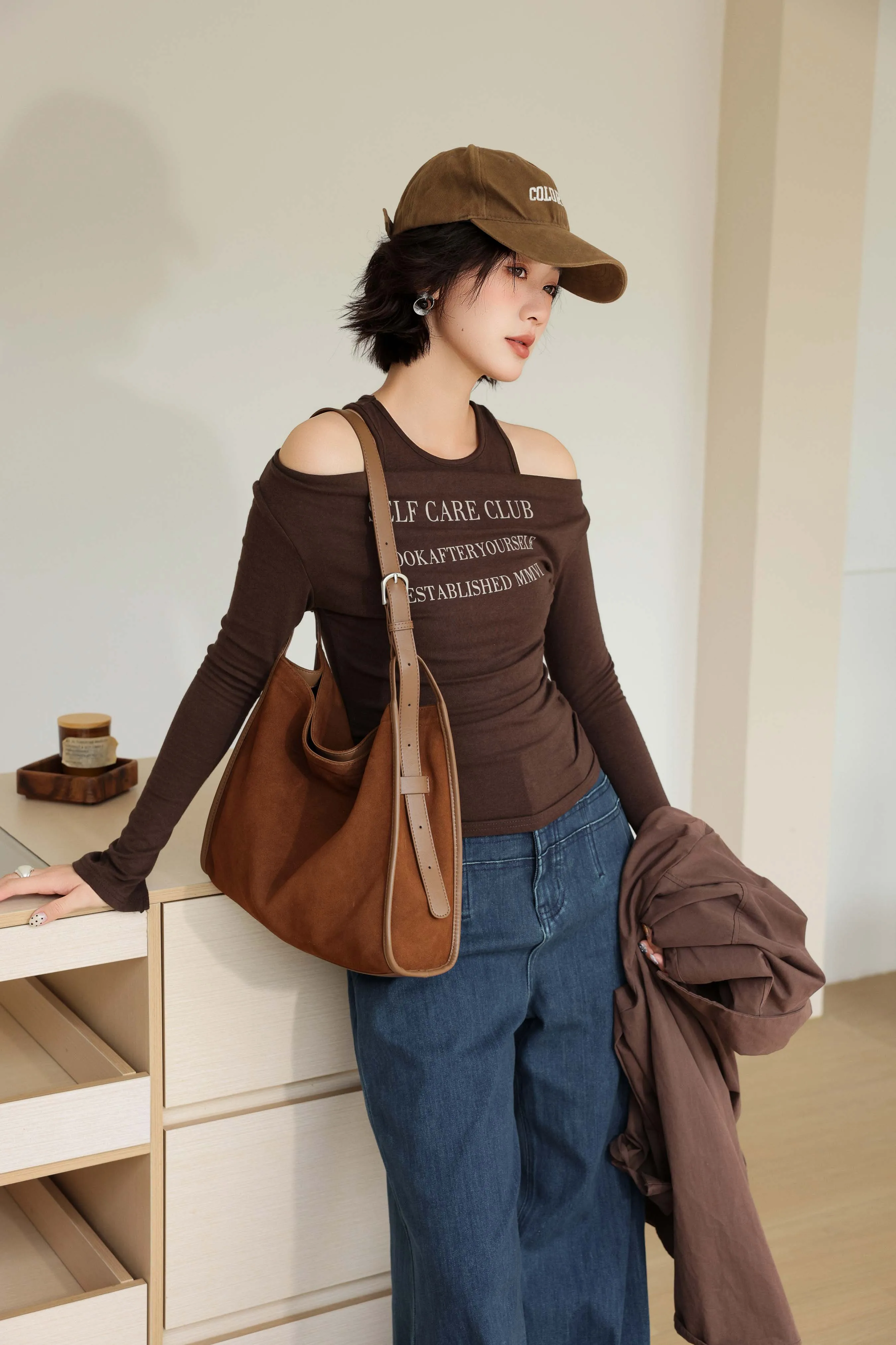 

Unique Design Matte Cowhide Underarm Bag, Shoulder & Crossbody Bag, New Casual Bucket Bag for Autumn & Winter 2026