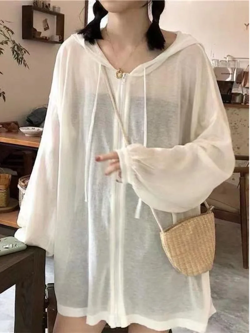 

Summer ultra-thin sun protection clothing women wearing sun shading and breathable oversized long sleeved hooded versatile Y9U2