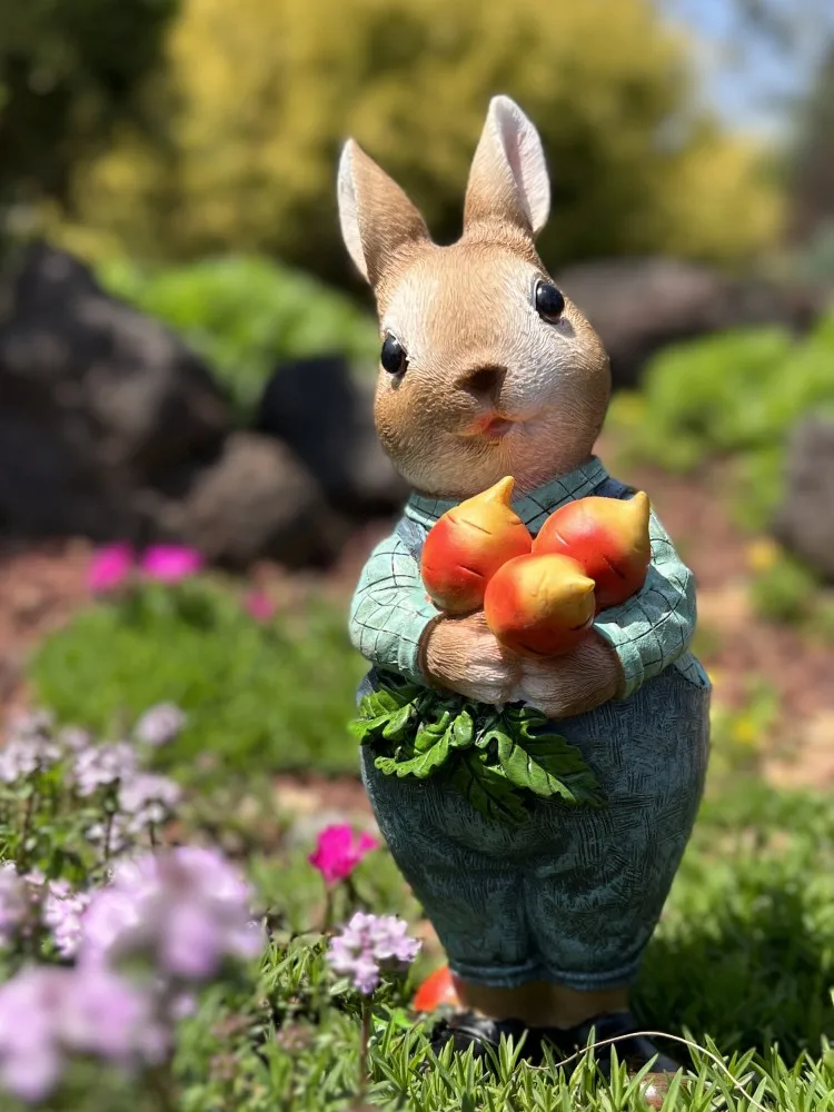 American Style Rural Rabbit Pulling Radish Resin Ornaments Garden Courtyard Balcony Decoration