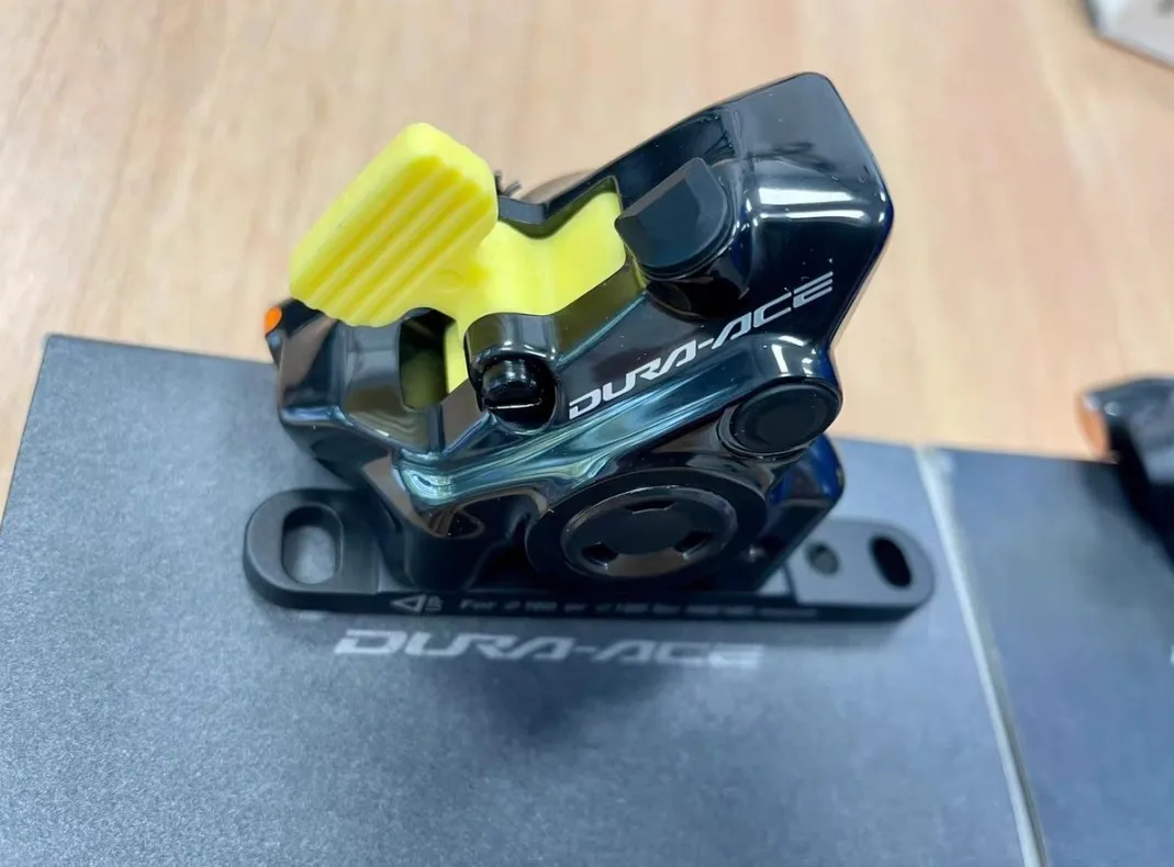 DURA-ACE BR-R9270 油圧ディスクブレーキ フラットマウントキャリパー