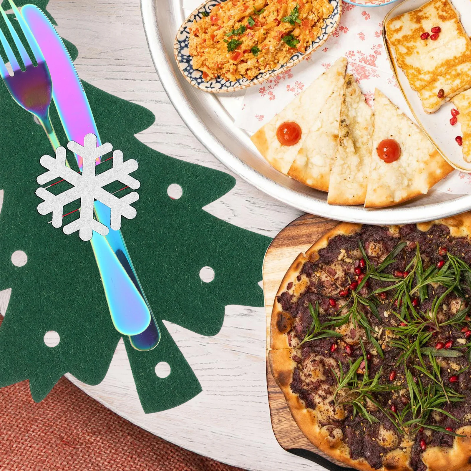 

8Pcs Christmas Tree Cutlery Holder Festive Dining Table Decor Holiday Silverware Organizer Seasonal Table Accessory Set