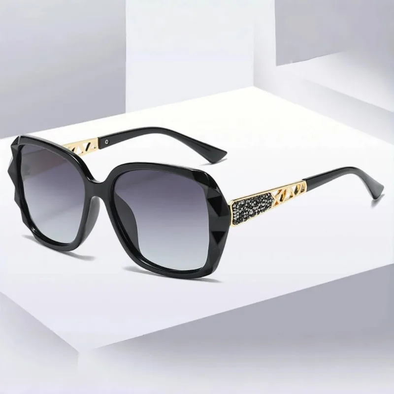 New TrendyLadies' Sunglasses with High Sense and Diamond-encrusted Sunglasses Protect against Ultraviolet Rays in Summer. image 2