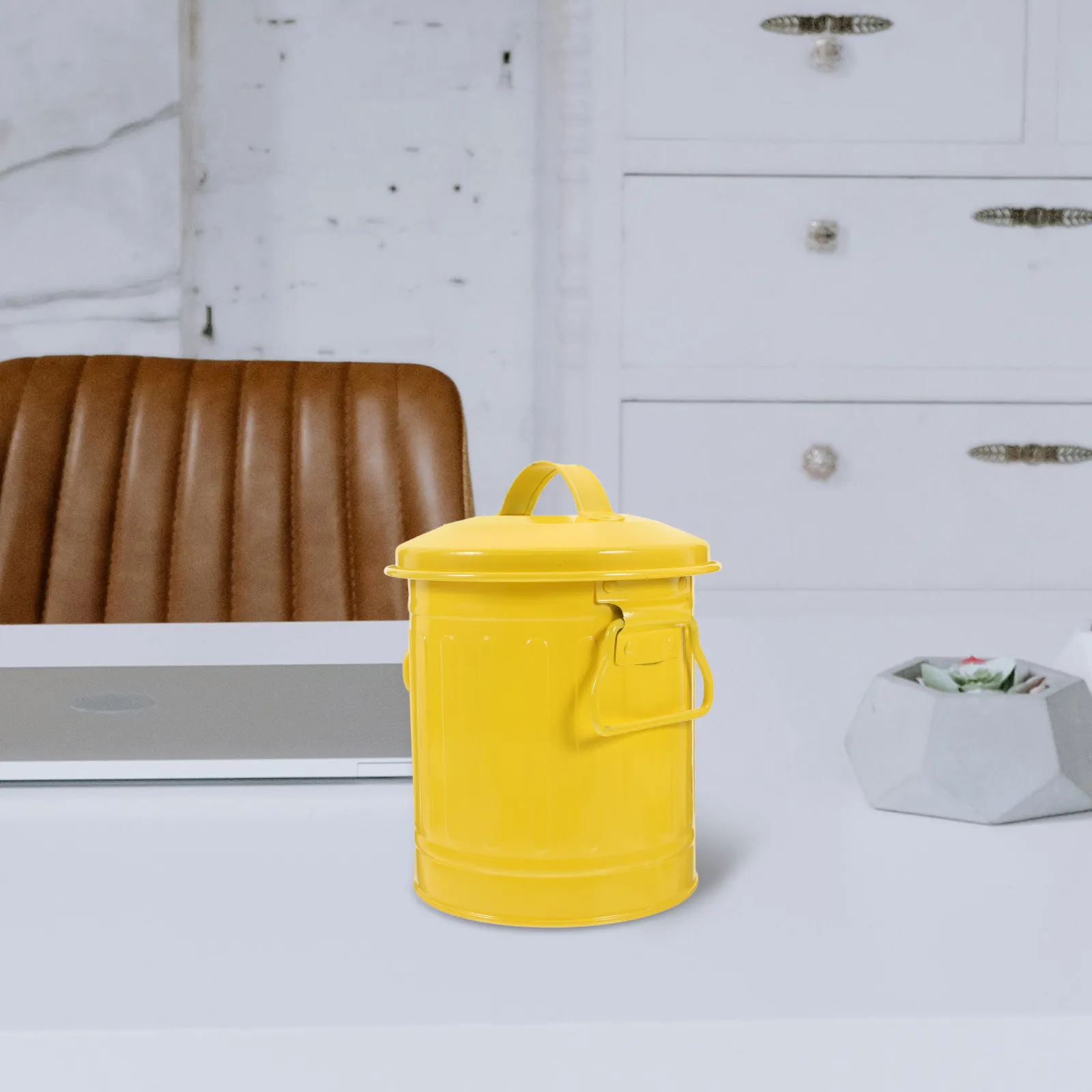 Vintage Iron Desk Pen Holder Trash Can Small Metal Wastebasket for Office Study Room Retro Design Multifunctional Large Capacity