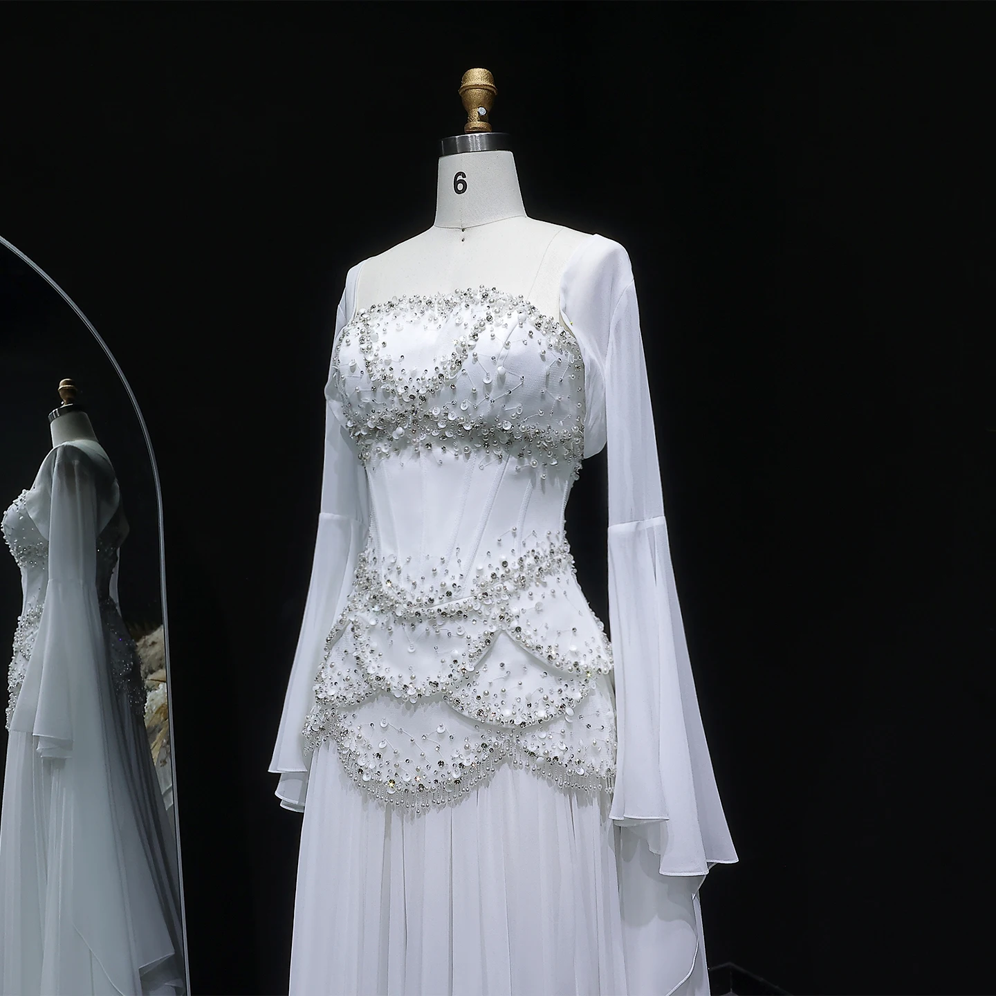 Sharon Said Elegantes Weißes Zweiteiliges Abendkleid mit Futter aus Chiffon mit Jacke, ausgestellten Ärmeln, Luxus SS286, maßgeschneidert – Detail 7