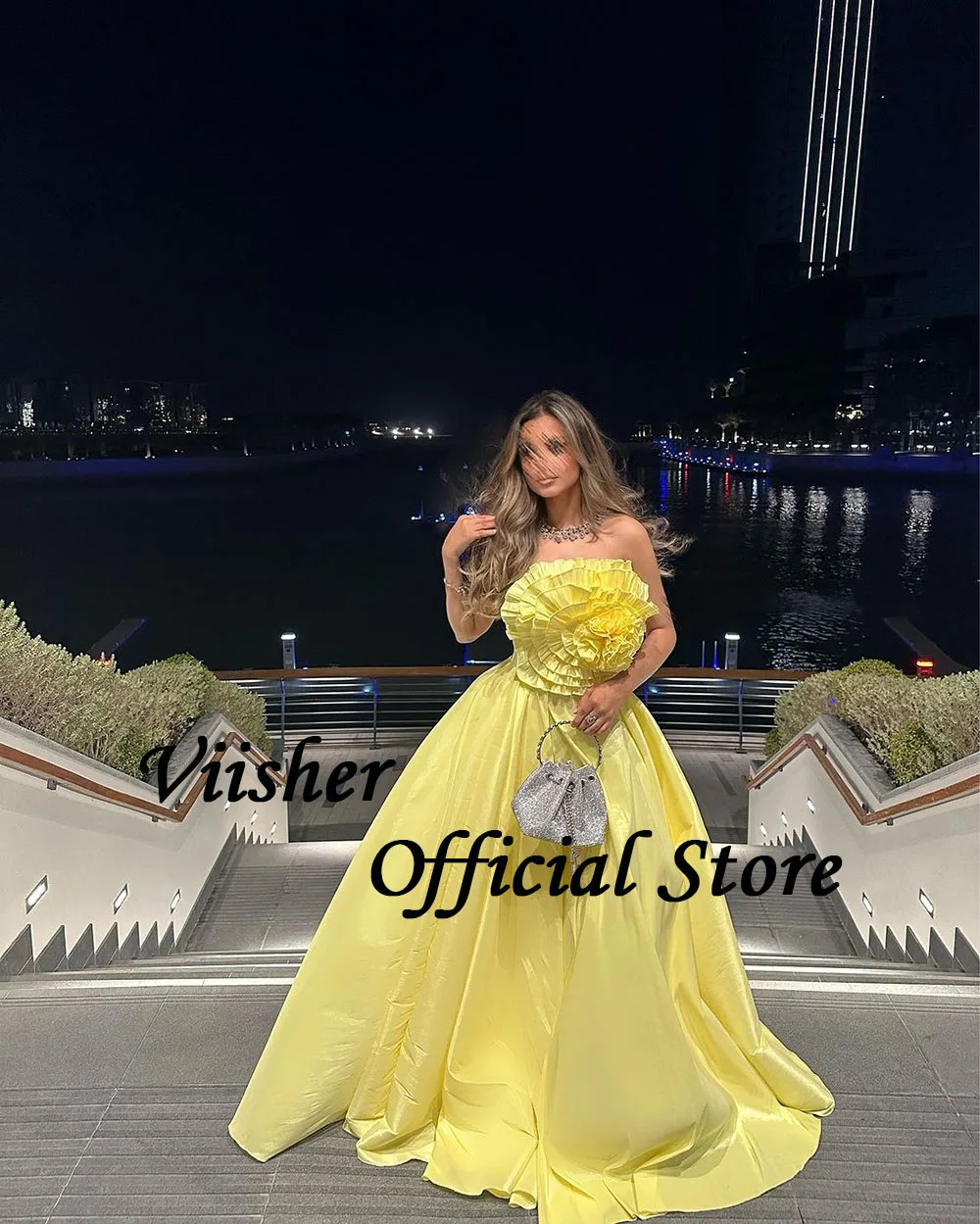 Viisher Yellow Flower Strapless Evening Dresses Pleats Satin A Line Arabic Formal Prom Dress with Train Long Dubai Evening Party