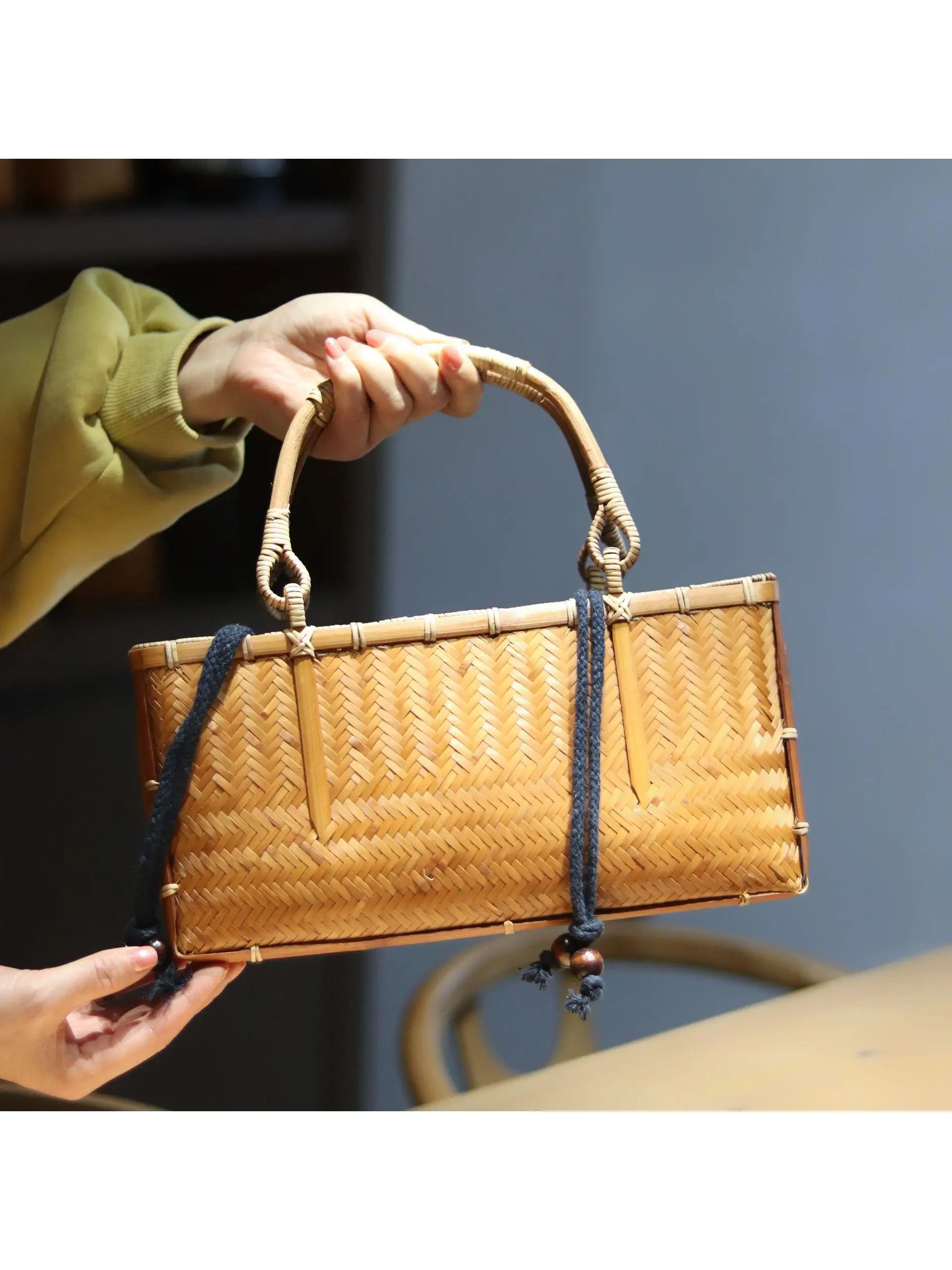 handwoven-bamboo-basket-tea-set-storage-bag-zen-style-handbag-women's-hobo-bag-traditional-handcraft-non-woven-eco-friendly