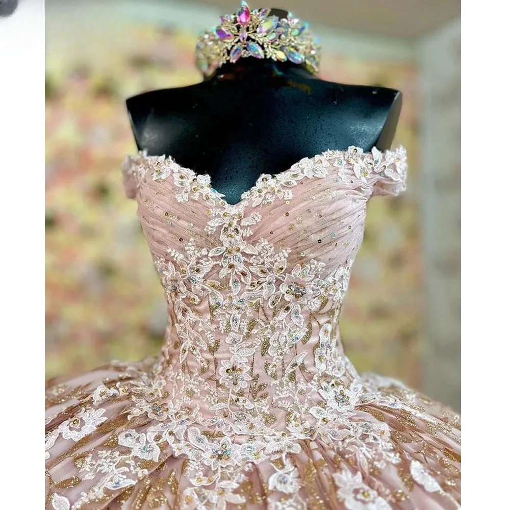 Pink Appliques Princess Quinceanera Dress Shiny Ball Gown 15 16 Birthday V-neck Floor-length Customized Gown Vestidos De Novia