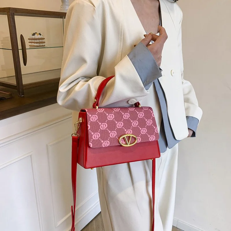 

Fashionable Shoulder Bag Leather Crossbody Bag For Women Elegant Classic Design Luxury Brand Famous Designer Popular Messenger