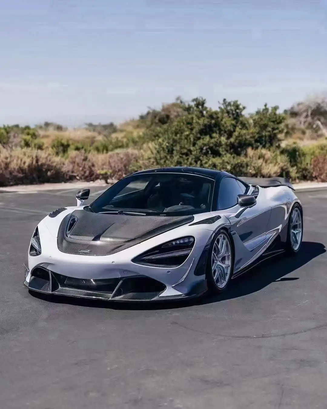مجموعات هيكل عالية الجودة لـ McLaren 720s ترقية vorsteiner نمط ألياف الكربون الجبهة الشفة الخلفية الناشر Tuyere المفسد مثاليا