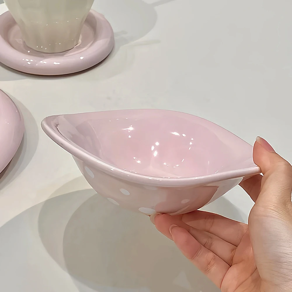 

French Mushroom Set Bowls and Plates for Home Kitchen Large Capacity Ceramic Bowl Gift Boxes for Countertop Ceramic Butter Dish