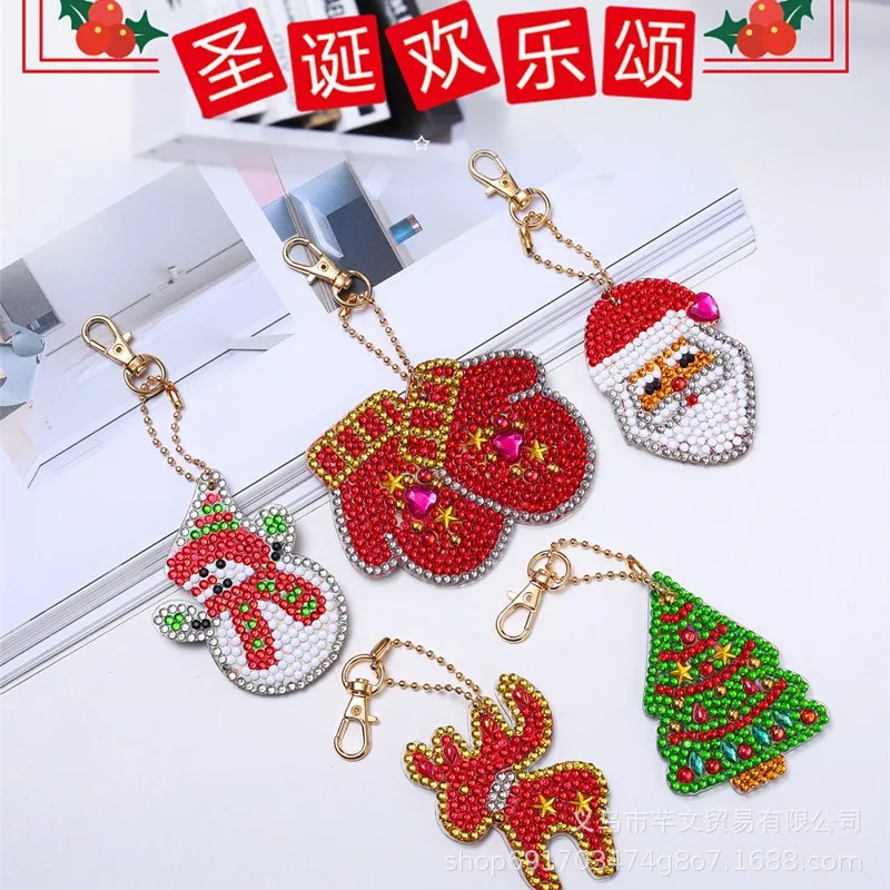 

DIY Cartoon Heart Shape Diamond Painting Keychain - Handmade Love Gift Ornament Pendant Creative Craft Jewelry Accessory