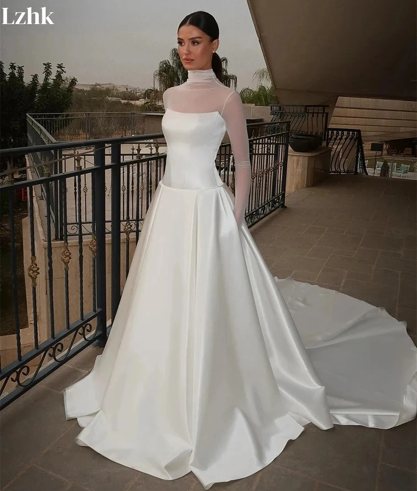 ชุดราตรีทรงเอไลน์ผ้าซาตินเนื้อละเอียดสั่งตัดพิเศษ คอสูง แขนยาว ยาวกรอมพื้น สำหรับงานแต่งงาน  รับตัดตามไซส์