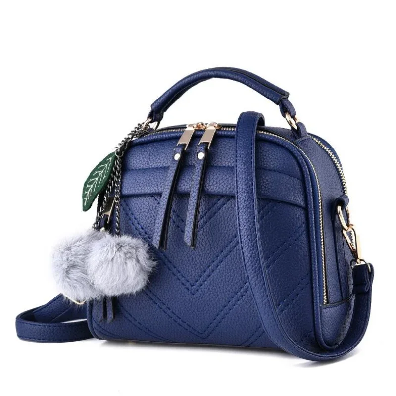 Fashion Women Hairball Shopper Totes Solid Color PU Leather Large Capacity Handbag Ladies Luxury Designer Crossbody Shoulder Bag