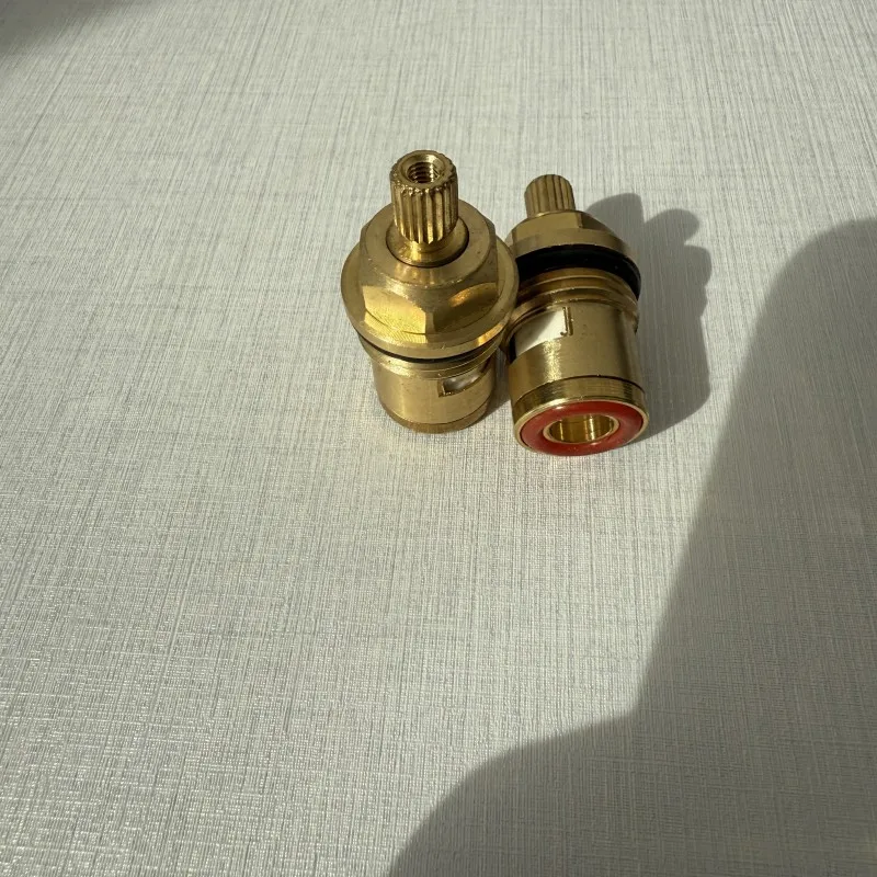 

20 Teeth Brass Faucet Cartridge Tap Parts Valve Part Water Tap Valve 43mm Single Thread Cold Or Hot Water Faucet Repair Parts