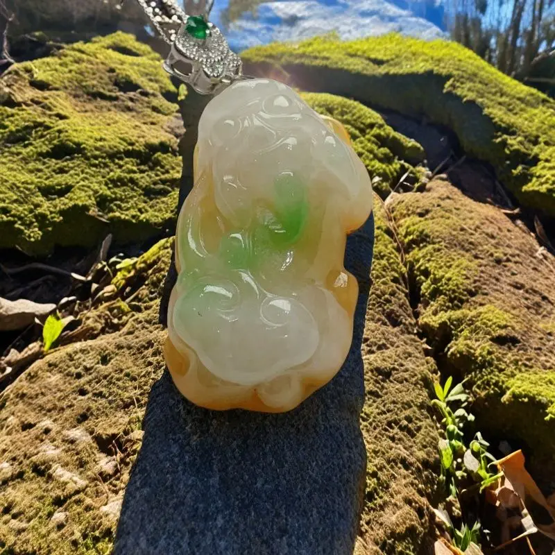

Jade pure natural glutinous seed yellow plus green Pixiu pendant genuine hand-carved engraving