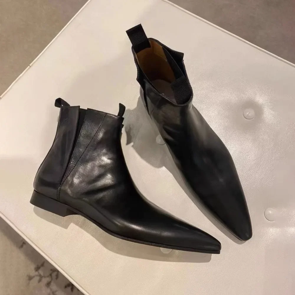 Krótkie buty retro damskie jesień/zima prawdziwej skóry szpiczaste Chelsea Boots damskie płaskie gołe buty dla kobiet cienkie buty damskie