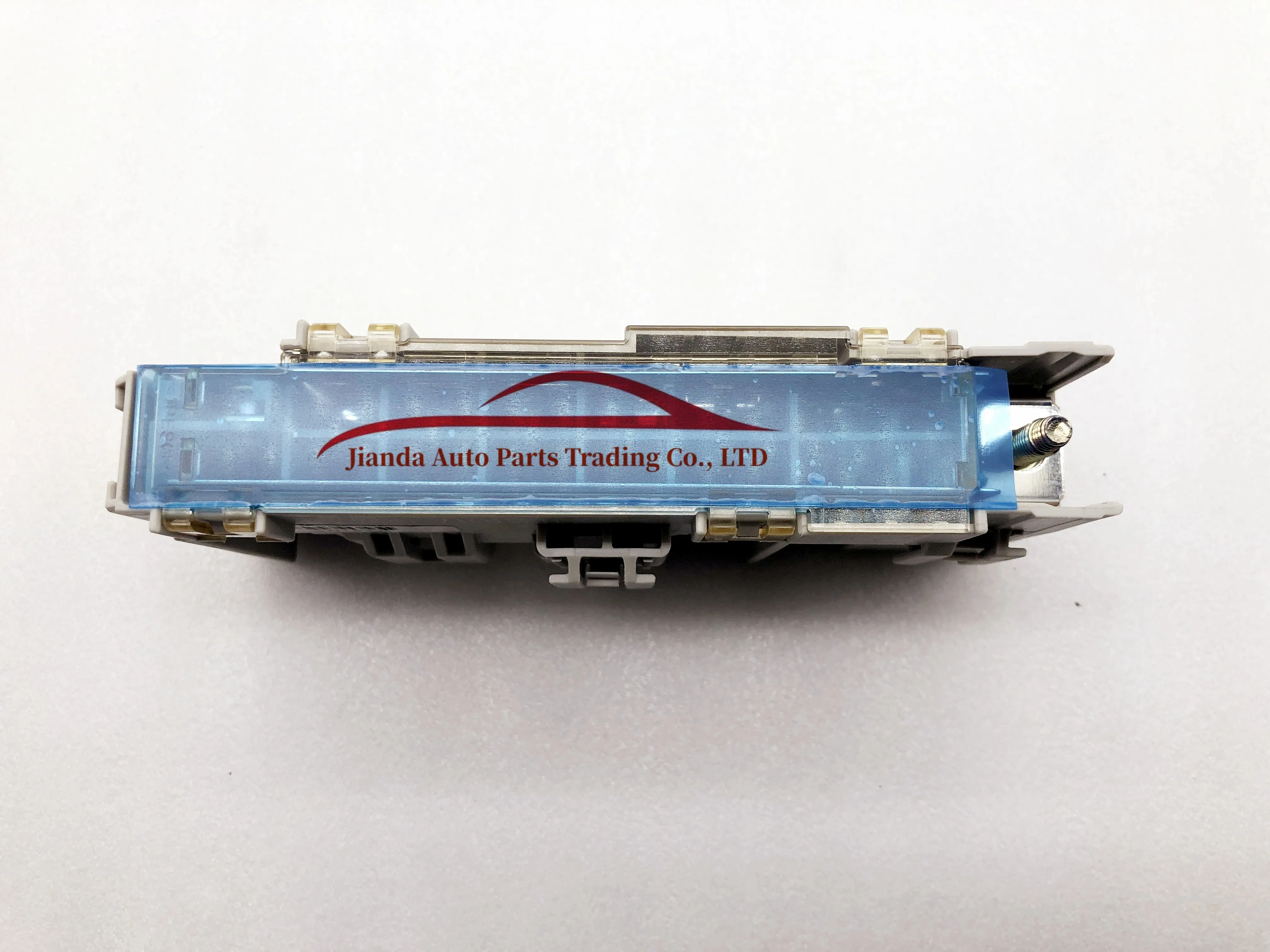 トヨタハイラックス08-13ヒューズボックスに適しています82620-71012