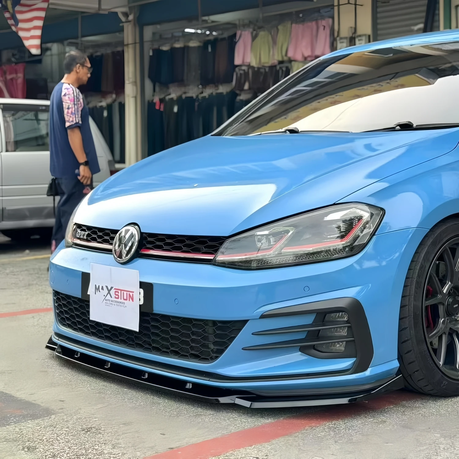 ماكستون نمط لامع أسود سيارة الجبهة حافة مصد السيارة الفاصل الشفاه ل Volkswagen Golf 7.5 GTI 2017-2020 الجبهة شفة ممتصة للصدمات الناشر BodyKits