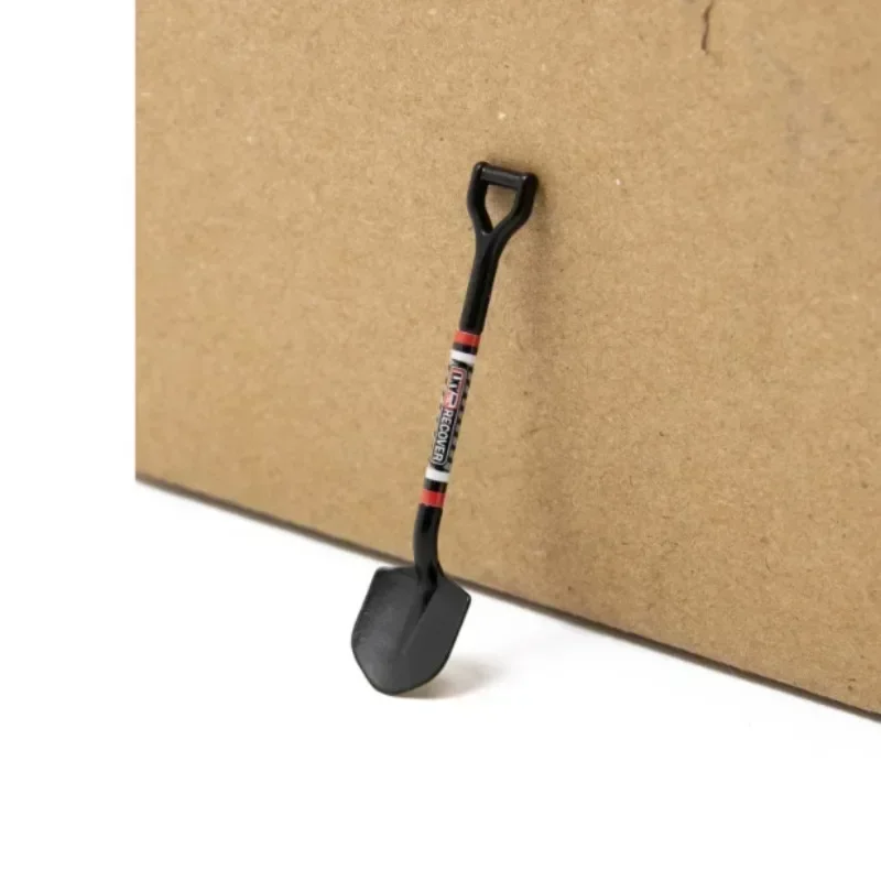 Decorazione pala in metallo simulata per 1/10 1/18 Rc Veicolo cingolato Axial Scx10 90046 D90 Yikong Rgt Trxs Trx4 Trx4m D12