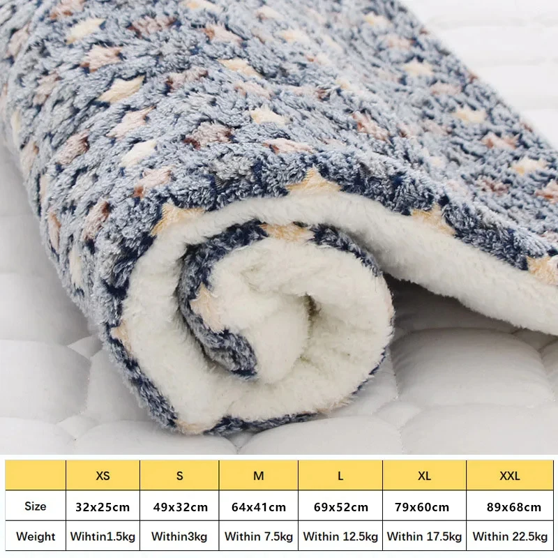 Winter Warm Pet Sleeping Mat Soft Flannel Dog Blanket for Small Medium Dogs Cats Thicken Puppy Kitten Sofa Cushion Pet Supplies