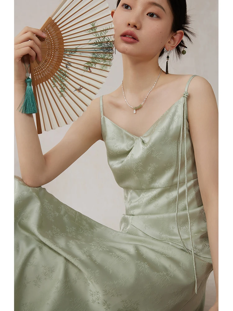 ZIQIAO New Chinese Style Slim Fit Classic Suspender Dress For Women 2024 Summer Vibe Romantic Mint Mambo Midi Dress 24ZQ92011